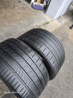 only 2 used tires 305 30r20. (103Y)  Pirelli pzero $150.00