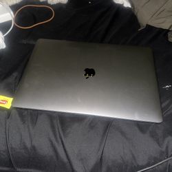MacBook Pro 19 Inch 