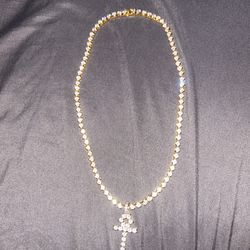 NOT AUTHENTIC gold Plated Diamond Necklace 