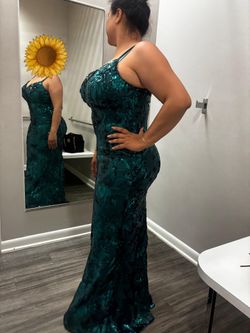 Elegant green dress