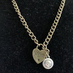 Mom’s Heart Locket Charm Necklace 