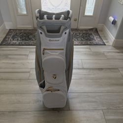 Brand New TaylorMade Women’s Golf Bag