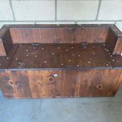 Hope Chest / Foot Locker