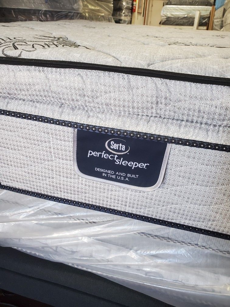 King SIZES MATTRESS PILLOW TOP WITH MEMORY FOAM GEL
