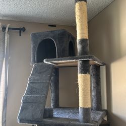 Small cat tree