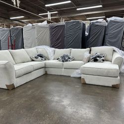 Brand New Venus Cream 3pc Sectional 