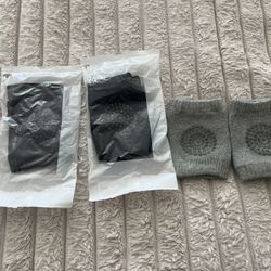 Infant Knee Pads & Non-Slips Socks