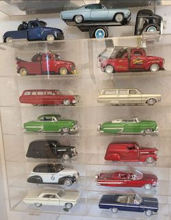 1/24 scale lowrider diecast car collection