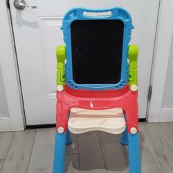 Toddler Easel 