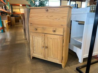 Small Traditional Oak Secretary Desk