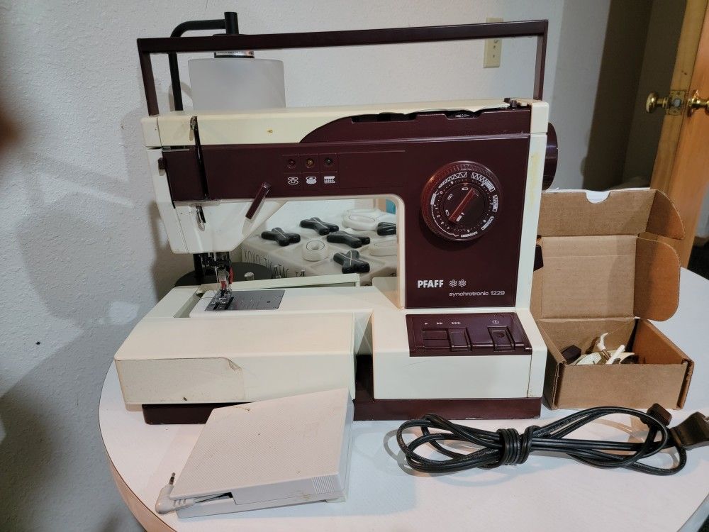Pfaff Synchronic 1229