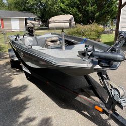 1985 Aries BASS Boat