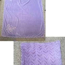 Girl’s Throw Blanket And Pillow