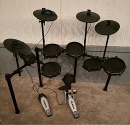 Bateria electrica excelentes condiciones $230