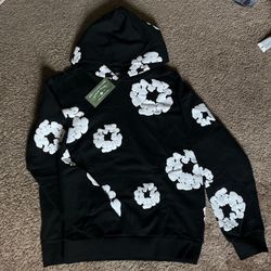 🔥 Denim Tears Hoodie – Medium 🔥