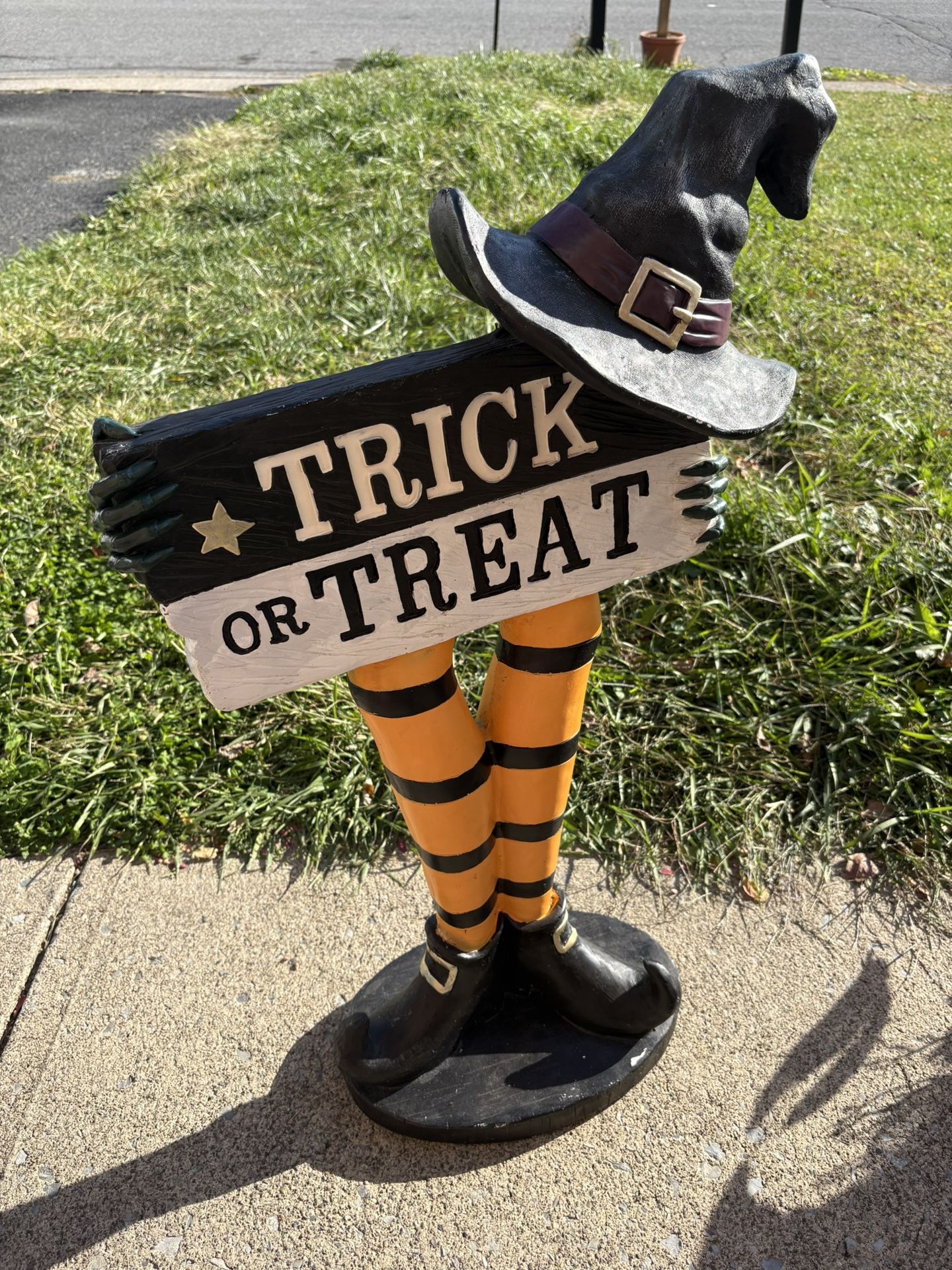 Outdoor Halloween Decor