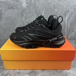 B44 Blade Dior Sneaker