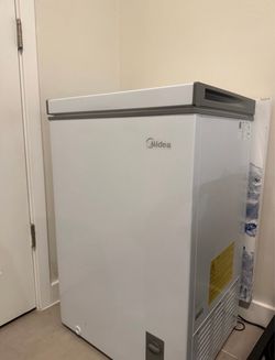 Midea Chest Freezer