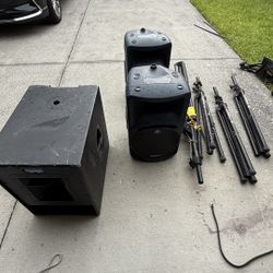 DJ EQUIPMENT