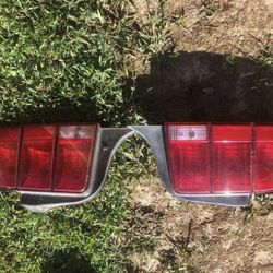 05-09 Mustang  GT Tail Lights