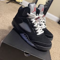 Jordan 5 metallic size 8