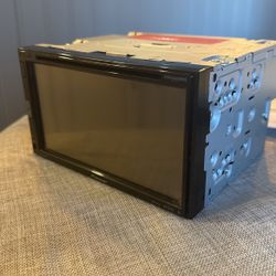 Pioneer Stereo + Apple Car Play 