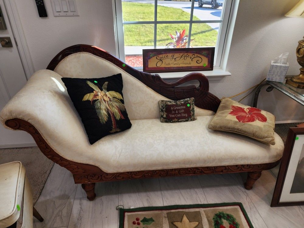 Mid-Century Victorian Style Chaise Lounge