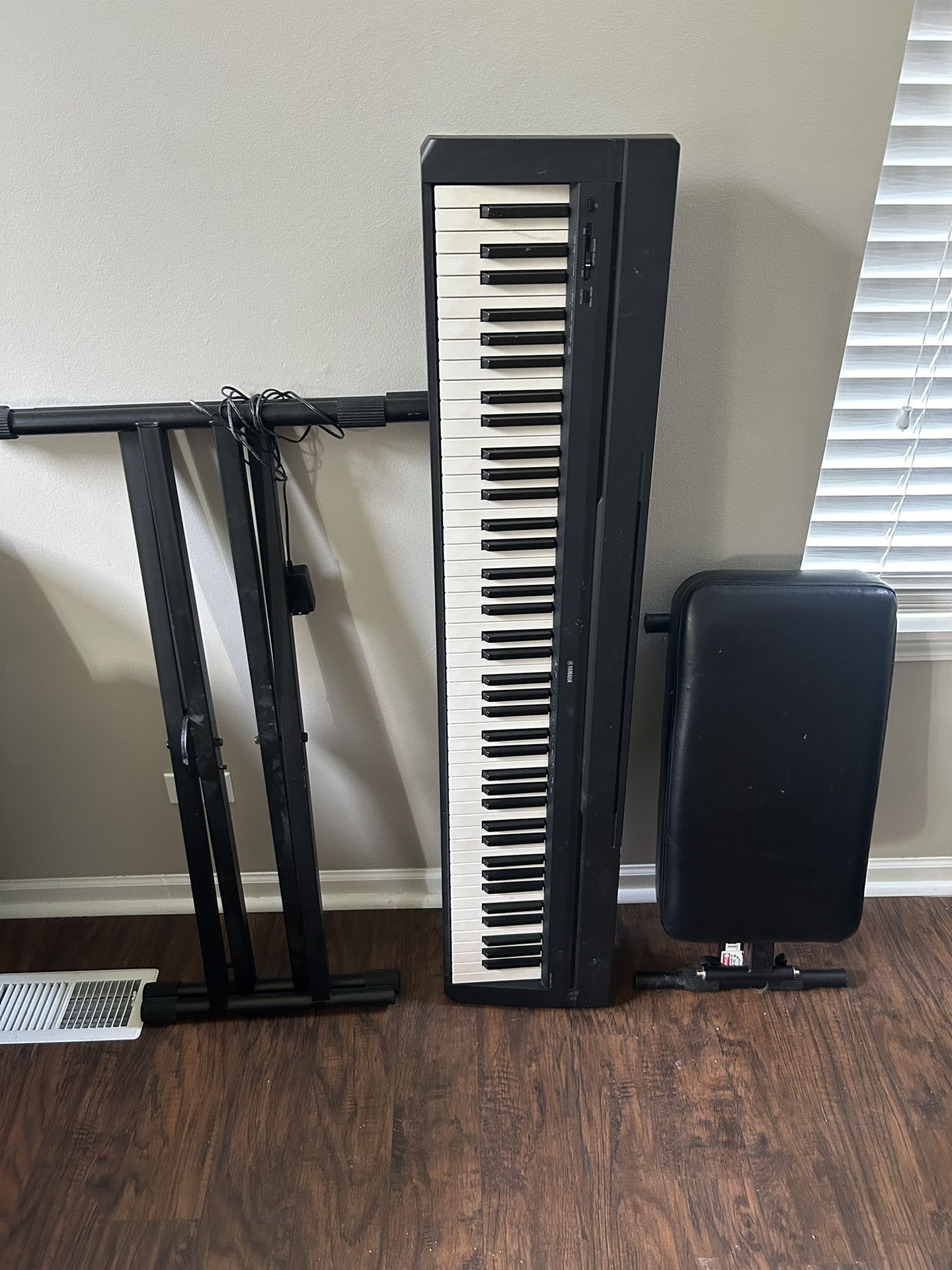 Yamaha Keyboard P35 for Sale in Ontarioville, IL OfferUp