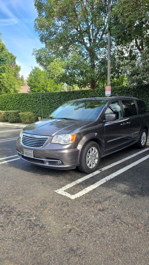 2015 Chrysler Town & Country