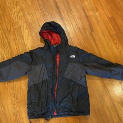 Boy's or Girl's North Face jacket coat , size M 10/12