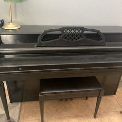 Used Piano 