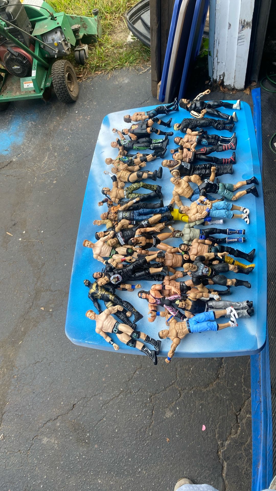35 Wrestling Figures 