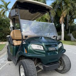 EXCELLENT CONDITION - 2017 Club Car Onward 2 Passenger Golf Cart