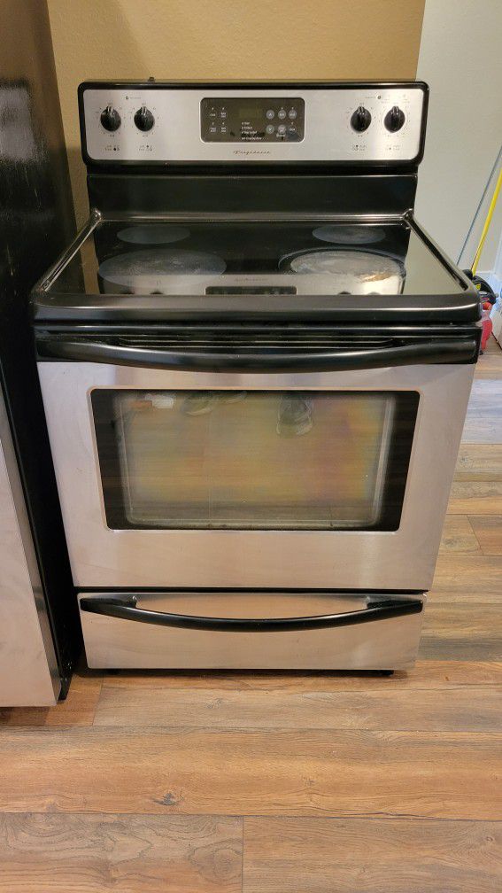 Glass Top Stainless Electric Range