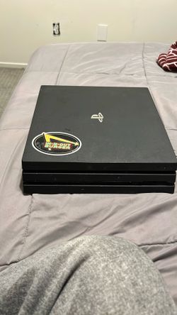 Used ps4 trying to sell it fast.
