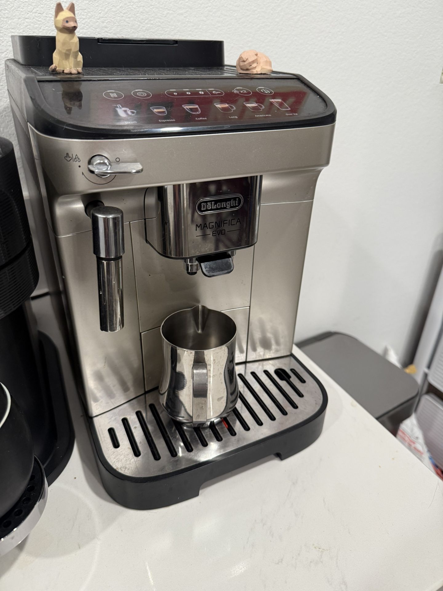 Delonghi Magnifica Evo With External Milk Frother And Fellow Grinder
