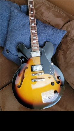 Epiphone ES-335 Pro