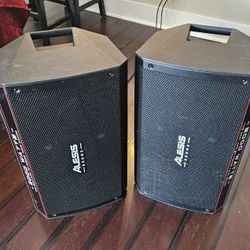 (2) 2000 Watt ALESIS STRIKE Amp 12 Speakers