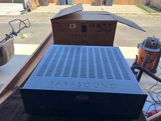 Parasound Power Amp
