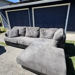 Free couch 
