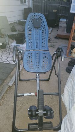 Inversion table