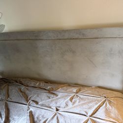 Grey Color California King Size Bed With The Head