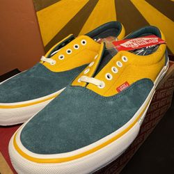 Size 11.5 Van’s Men’s Era Pro Shoes NEW