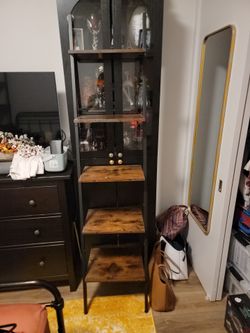 Ladder shelves