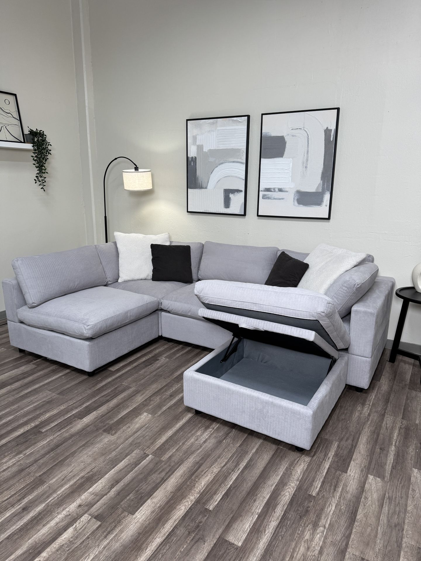 New In Box 5 Piece Modular Cloud Sectional Couch - Free Delivery