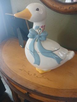 Grandmothergoose Cookie Jar