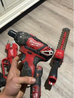 Milwaukee drill m12