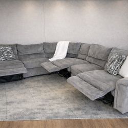Like New Modern Power Reclining Sectional-FREE DELIVERY 🚚 