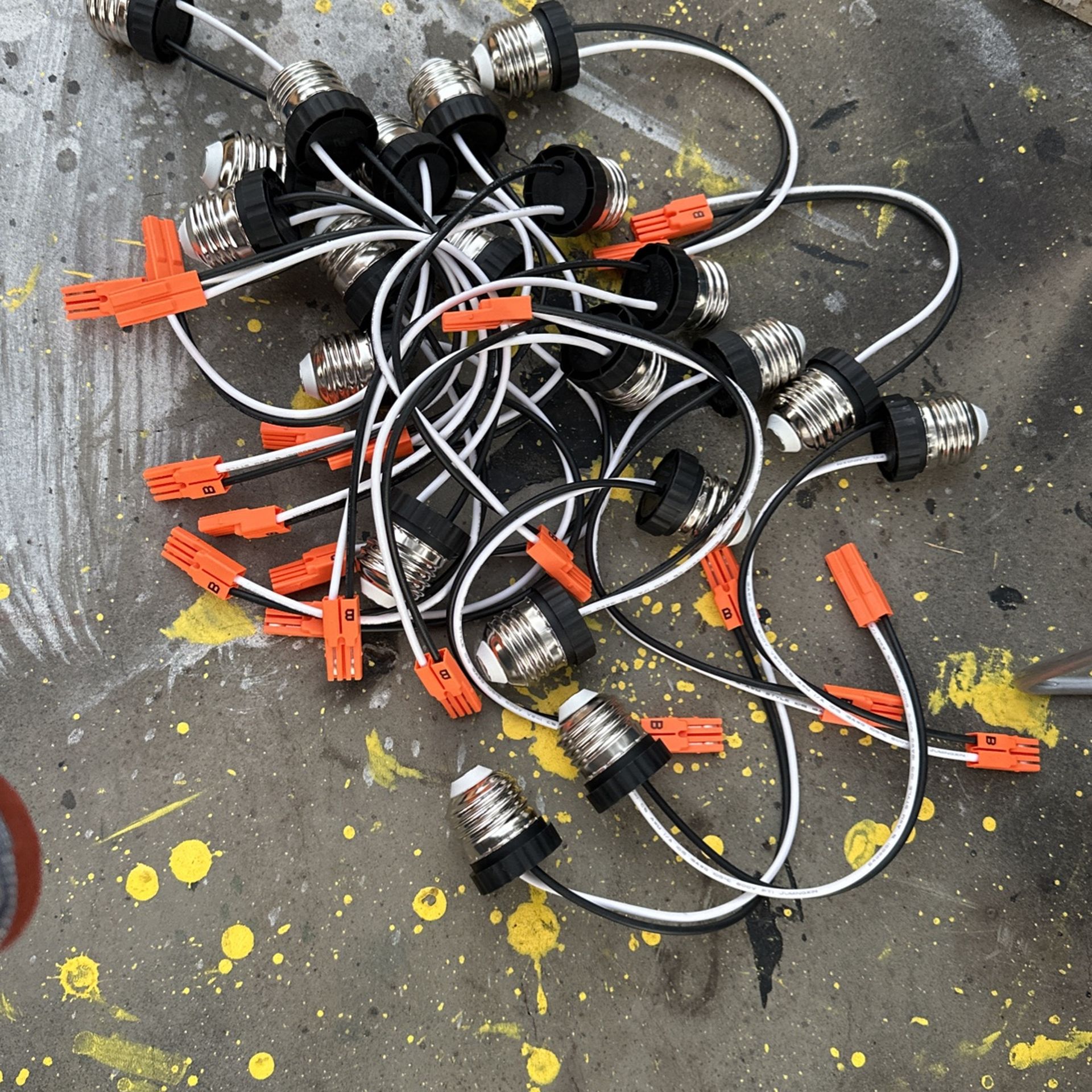 E26 Socket Adapter, Medium Base Screw in Light Bulb Socket Pigtail for Led Ceiling Lights Downlight Retrofit Power Adapter Black