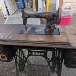 Vintage Singer Sewing Machine Table 